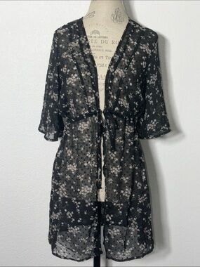 Abercrombie & Fitch Black Sheer Floral Tie-Waist Robe